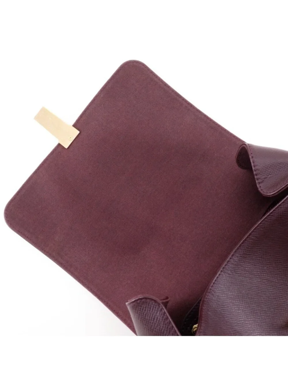Louis Vuitton Yaranga Taiga Acajou Wine Red Shoulder Bag